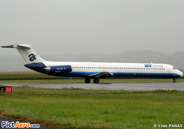 McDonnell Douglas MD-83 (DC-9-83) (Air Comet)