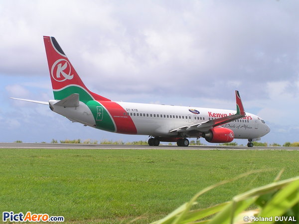 Boeing 737-8AL (Kenya Airways)