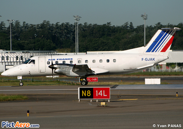 Embraer EMB-120 ER Brasilia (Régional Airlines)