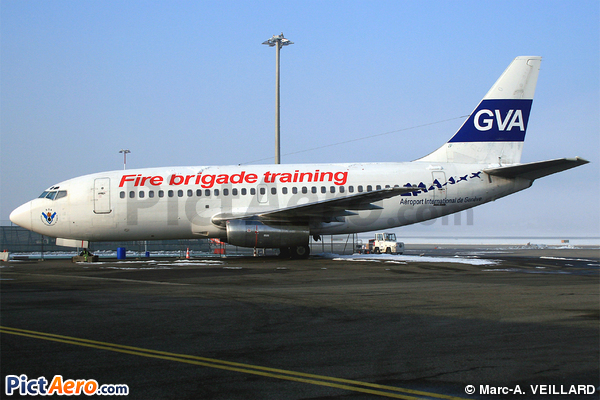 Boeing 737-222 (Aéroport International de Genève)