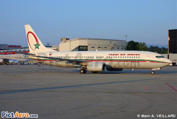 Boeing 737-8B6 (Royal Air Maroc (RAM))