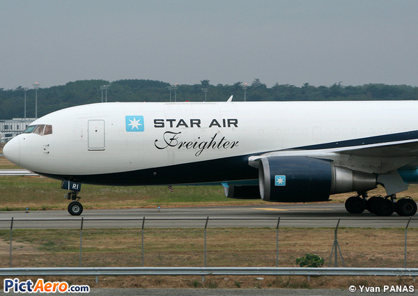 Boeing 767-25E/F (Star Air)