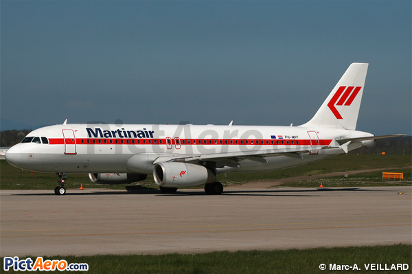 Airbus A320-232 (Martinair)