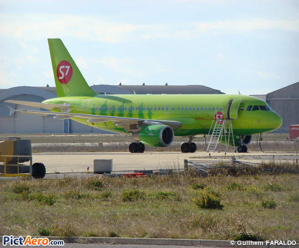 Airbus A319-114 (S7 - Siberia Airlines)