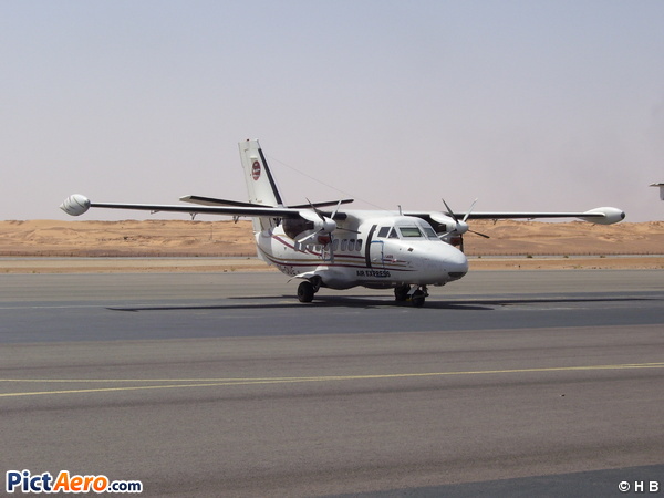 Let L-420 Turbolet (Air Express Algeria)