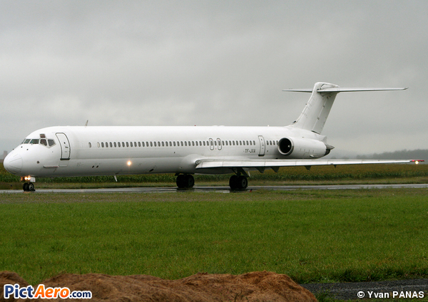 McDonnell Douglas MD-82 (DC-9-82) (JetX)
