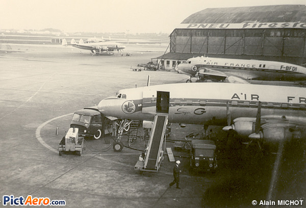Douglas DC-4-1009 Skymaster (Air France)