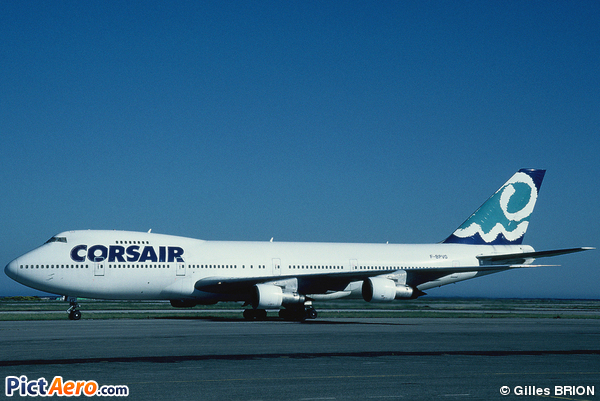 Boeing 747-128 (Corsair)