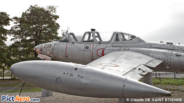Fouga CM-170R Magister (France - Air Force)