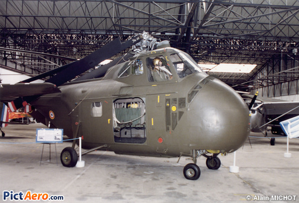 Sikorsky H-19 D-3 (Musée de l'ALAT de Dax)