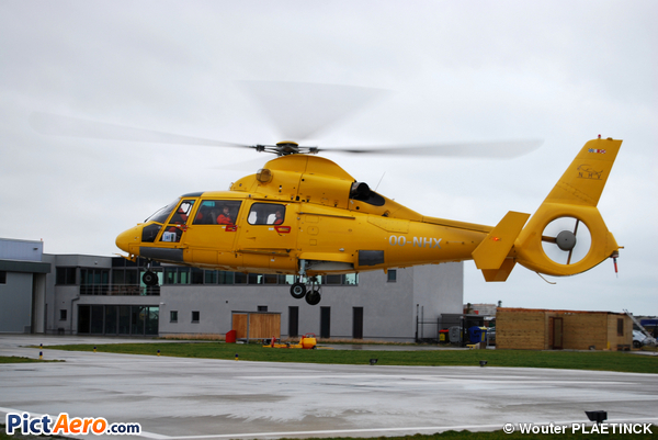 Eurocopter AS-365N-3 Dauphin 2 (NHV - Noordzee Helikopters Vlaanderen)