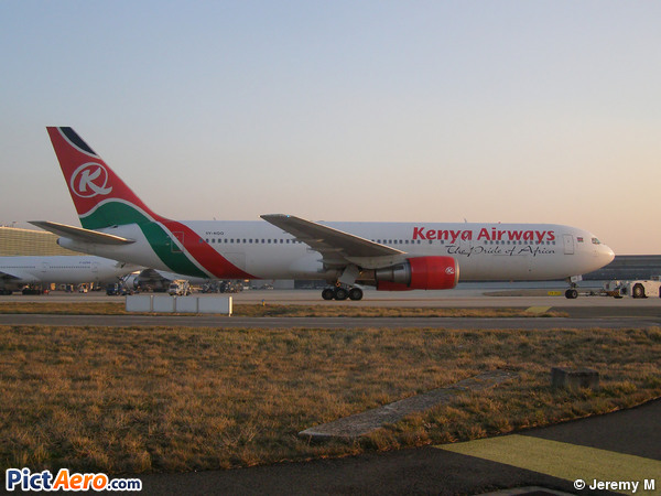 Boeing 767-33A/ER (Kenya Airways)