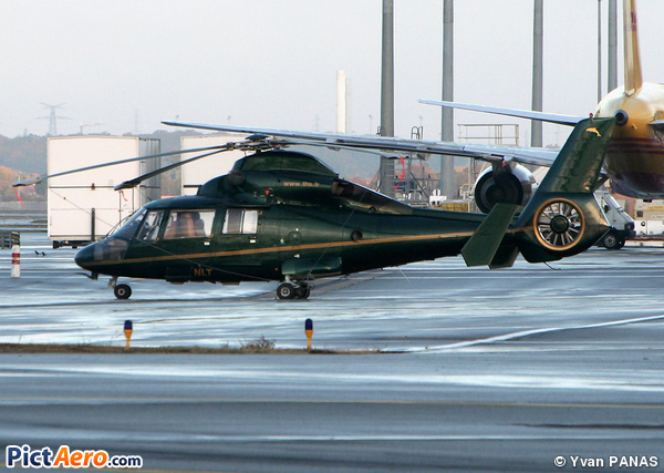 Eurocopter AS-365N-3 Dauphin 2 (Trans Hélicoptère Service)