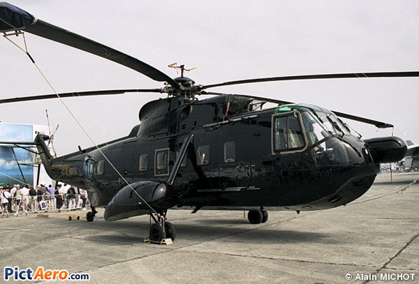 Sikorsky S-61N (Laws Helicopters Ltd)