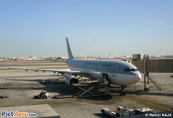 Airbus A300B4-622R (Qatar Airways)