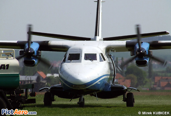 Let L-410 UVP Turbolet (Skydive & Air Service)