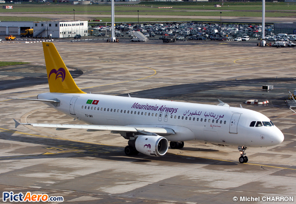 Airbus A320-211 (Mauritania Airways)