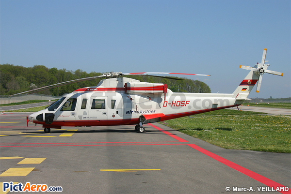 Sikorsky S-76B (Wiking Helikopter Service)