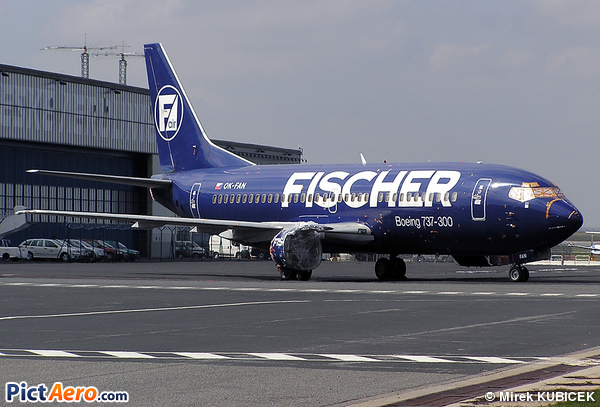 Boeing 737-33A (Fischer Air)
