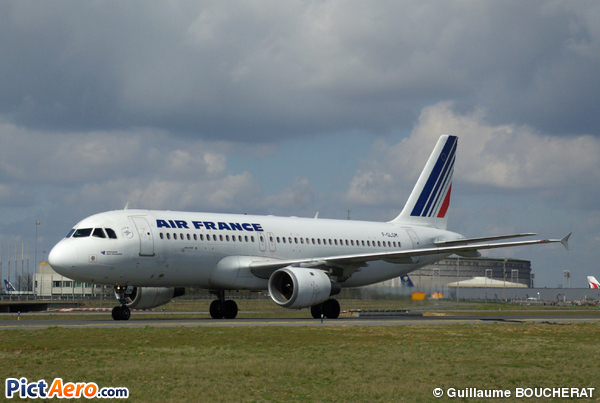 Airbus A320-212 (Air France)