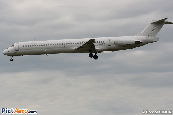 McDonnell Douglas MD-83 (DC-9-83) (Fly Excellent)