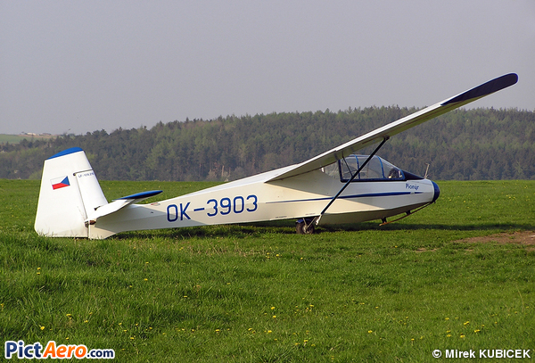 Let LF-109 Pionyr (Aeroklub Ceske Republiky)