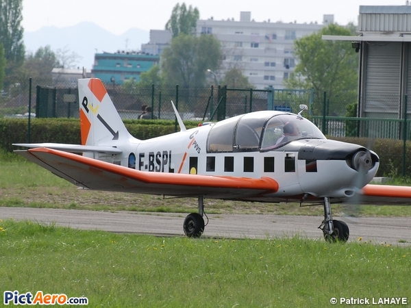Robin DR-300-180R (Centre d'instruction et de pratique du vol à voile de Strasbourg)