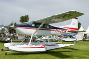 Cessna 185 Skywagon (PH-DUK)