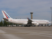 Airbus A340-211