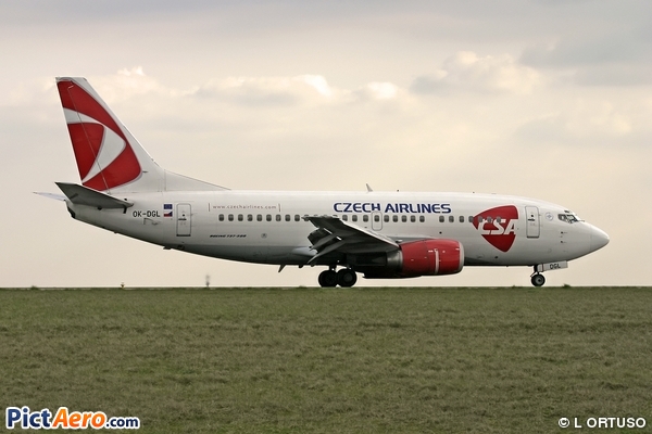 Boeing 737-55S (CSA Czech Airlines)