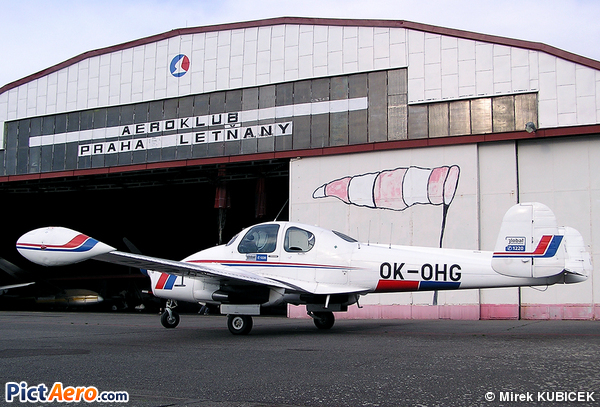 Let L-200A Morava (Aeroklub Ceske Republiky)