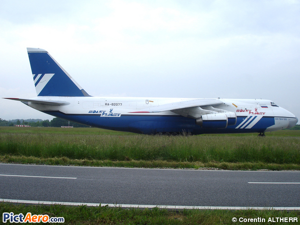 Antonov An-124-100 (Polet Aviakompania)