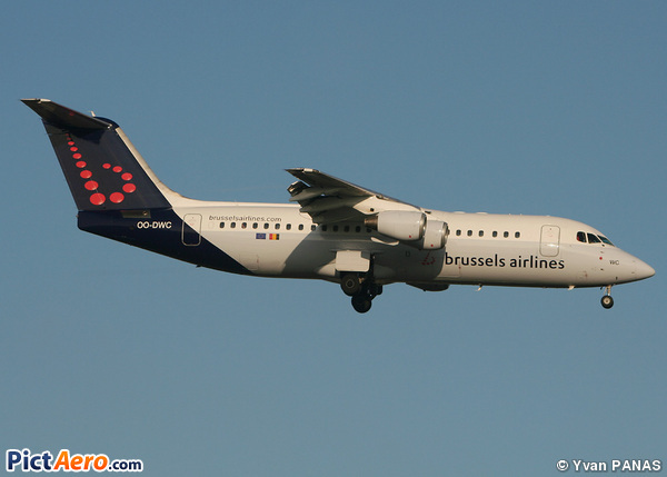British Aerospace Avro RJ100 (Brussels Airlines)