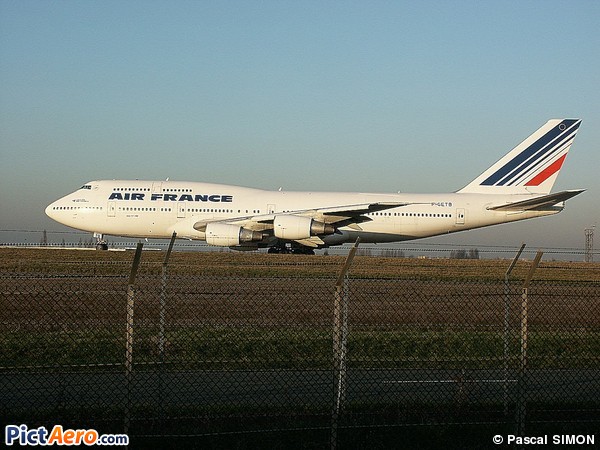 Boeing 747-3B3M (Air France)