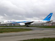 Boeing 757-236 (OM-ASB)