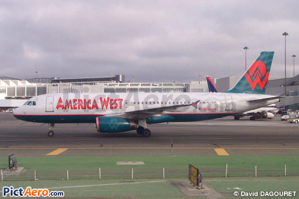Airbus A320-231 (America West Airlines)
