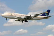 Boeing 747-468 (HZ-AIW)