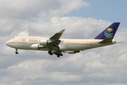 Boeing 747-468 (HZ-AIW)