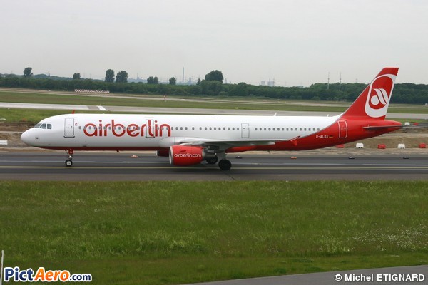 Airbus A320-211 (Air Berlin)