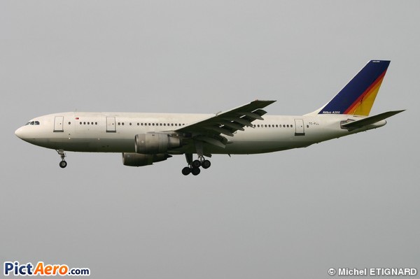 Airbus A300B4-2C/SCD (Fly Air)