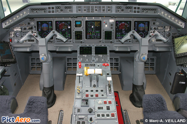 Embraer ERJ-135 BJ Legacy (Embraer)