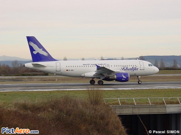 Airbus A319-114 (Khalifa Airways)