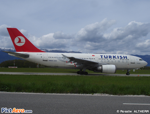 Airbus A310-304 (Turkish Airlines)
