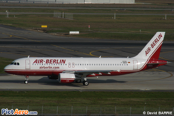 Airbus A320-214 (Air Berlin)