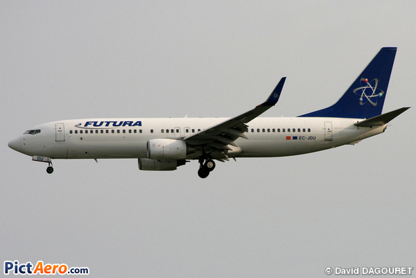 Boeing 737-86N (Futura International Airways)