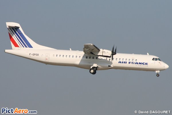 ATR 72-202 (Airlinair)