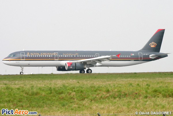 Airbus A321-231 (Royal Jordanian)