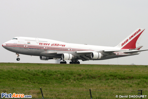 Boeing 747-437 (Air India)