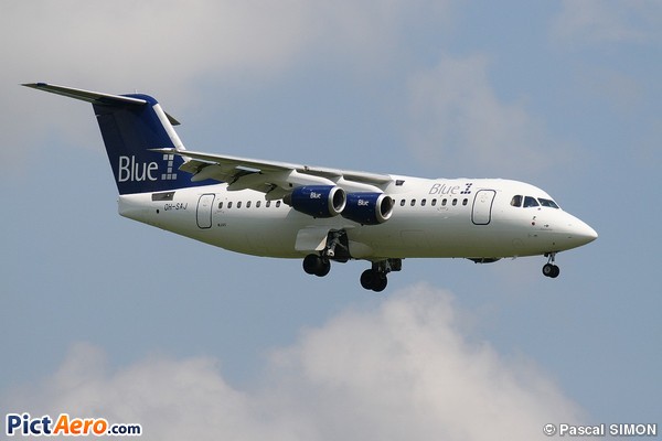 British Aerospace Avro RJ-85 (Blue 1)