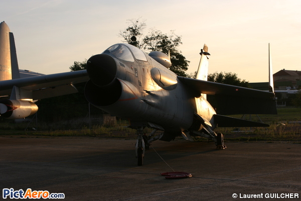 Vought F-8P Crusader (Musée de l'Air et de l'Espace du Bourget)
